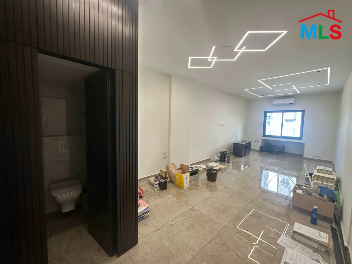 Zalka 32m2 | Decorated Office | Rent | Active Street | MJ