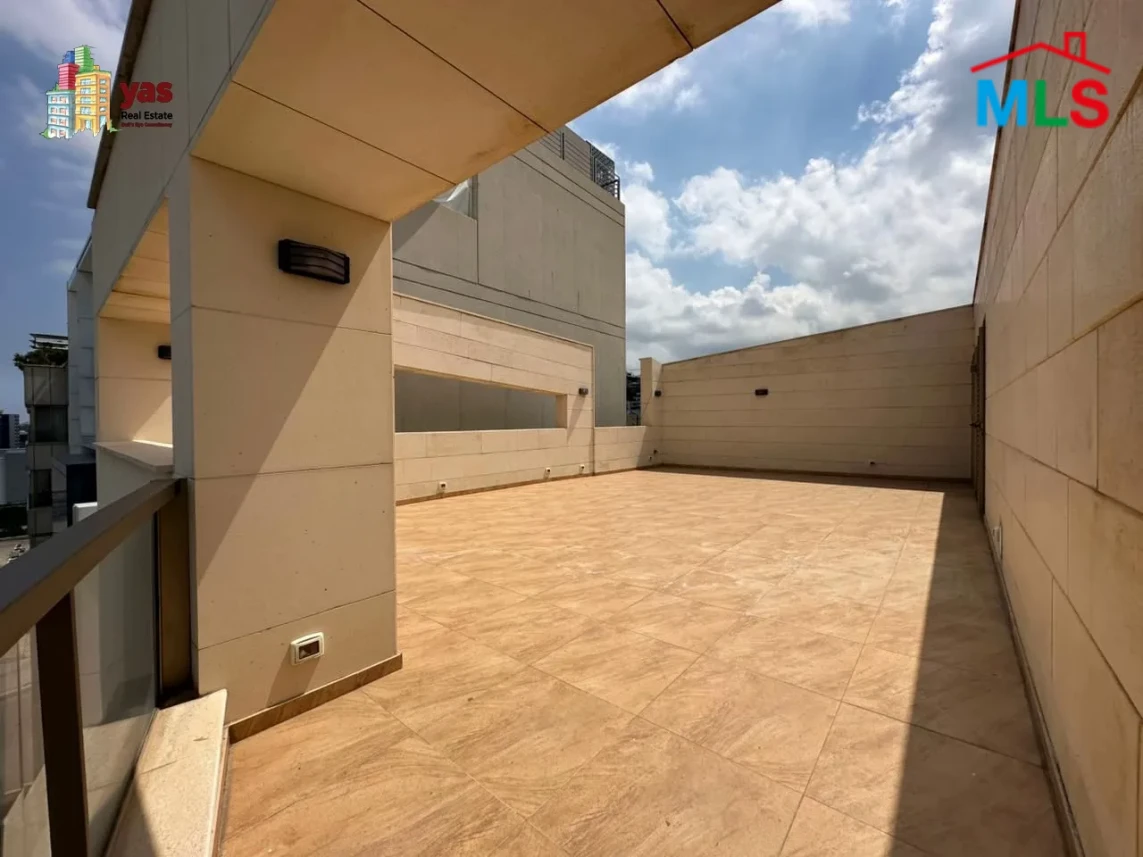 Naccache 240m2 | 100m2 terrace | Sea & Mountain View |PED