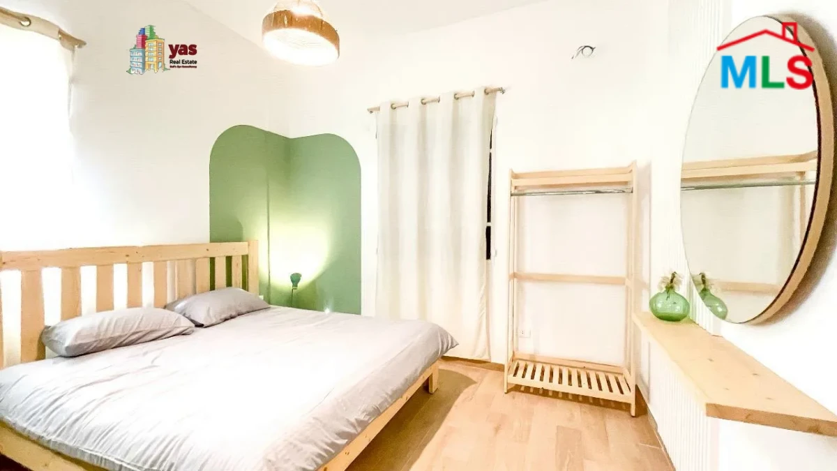 Kleiaat 70m2 | Furnished | Rent | Prime Location | Catch | KH