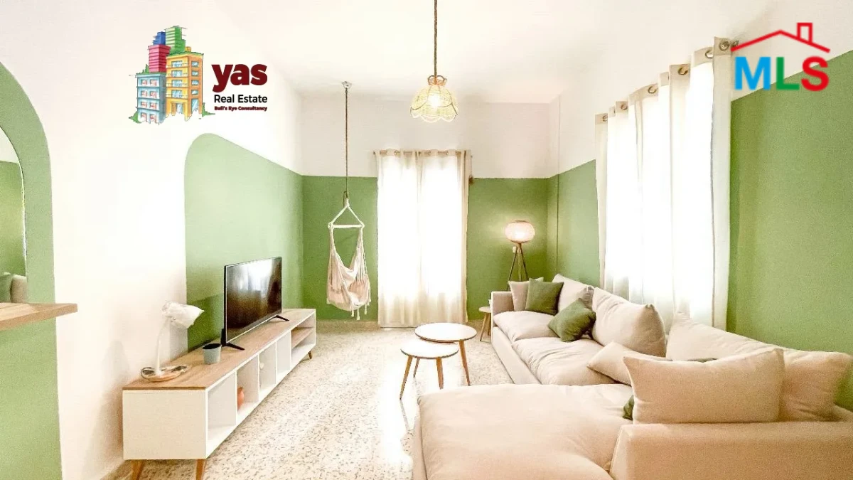 Kleiaat 70m2 | Furnished | Rent | Prime Location | Catch | KH