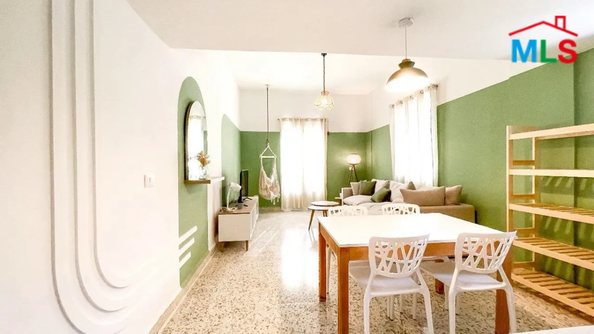 Kleiaat 70m2 | Furnished | Rent | Prime Location | Catch | KH