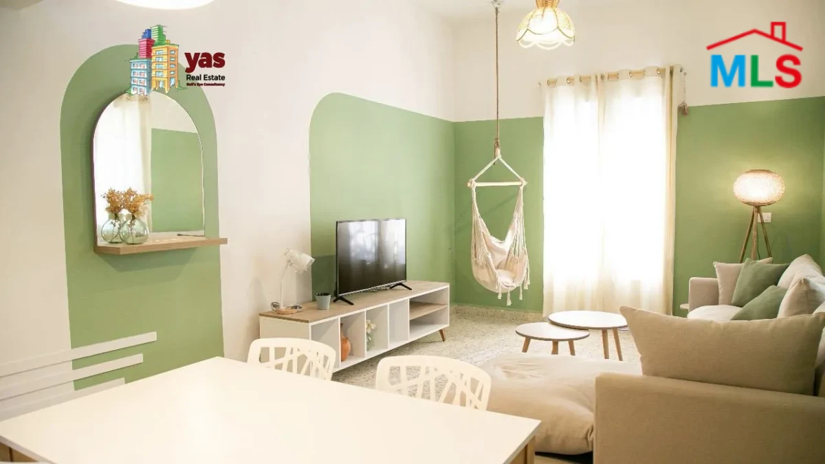 Kleiaat 70m2 | Furnished | Rent | Prime Location | Catch | KH