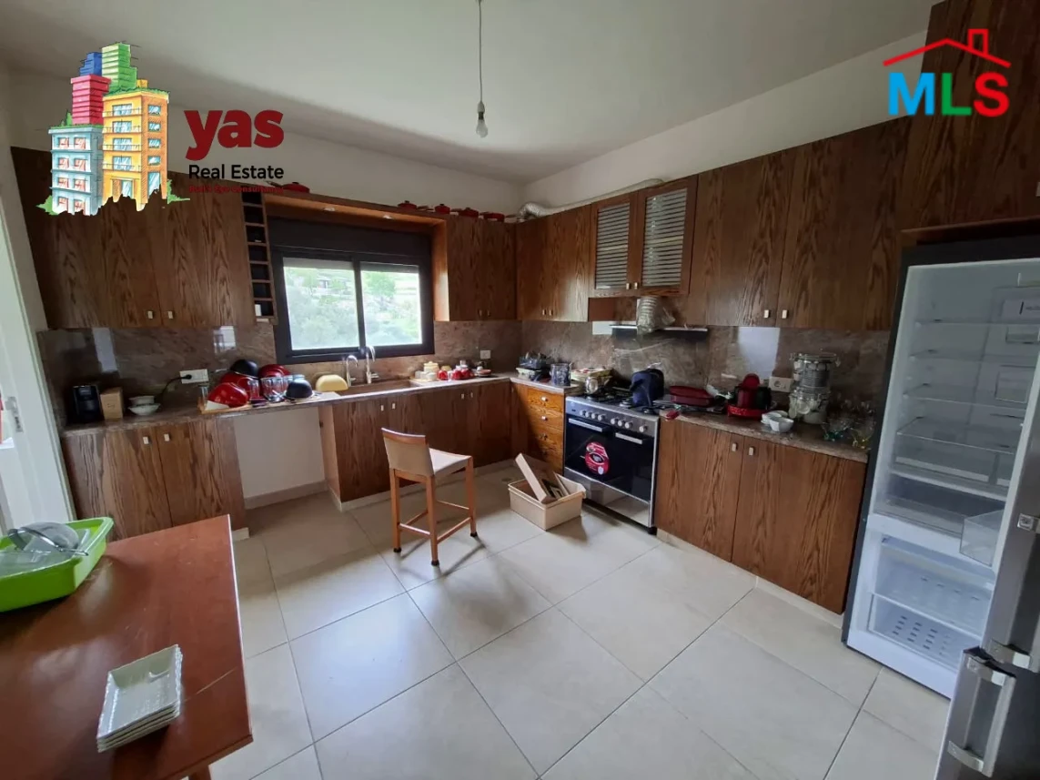 Reyfoun 240m2 | Rent | Mountain View | Terrace | Calm Street | KH