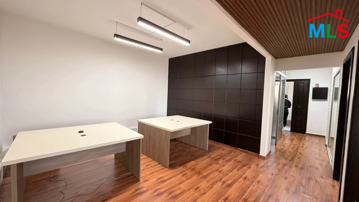 Antelias 70m2 | Office | Rent | Prime Location | Active Street | MJ