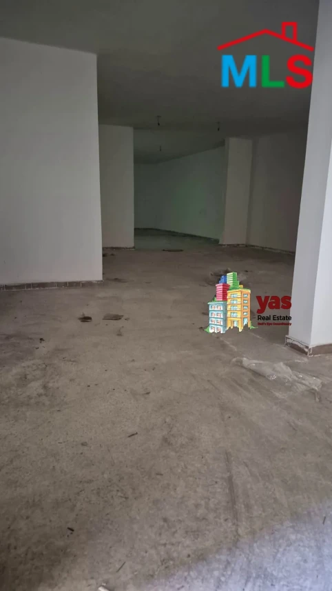 Ballouneh 200m2 | Warehouse | Well Maintained | High Ceiling | Rent|JO