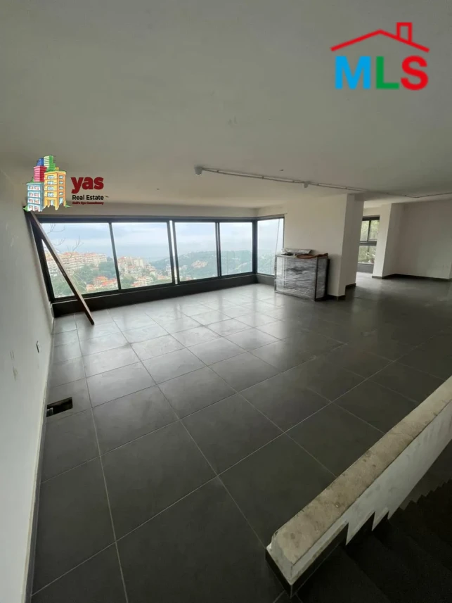 Broumana 248m2 | 162m2 Mezzanine | Rent | Main Street | TCH