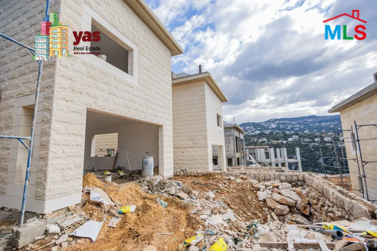 Ajaltoun Valley | 225m2 Villa | 225m2 Garden | Gated Community | WA