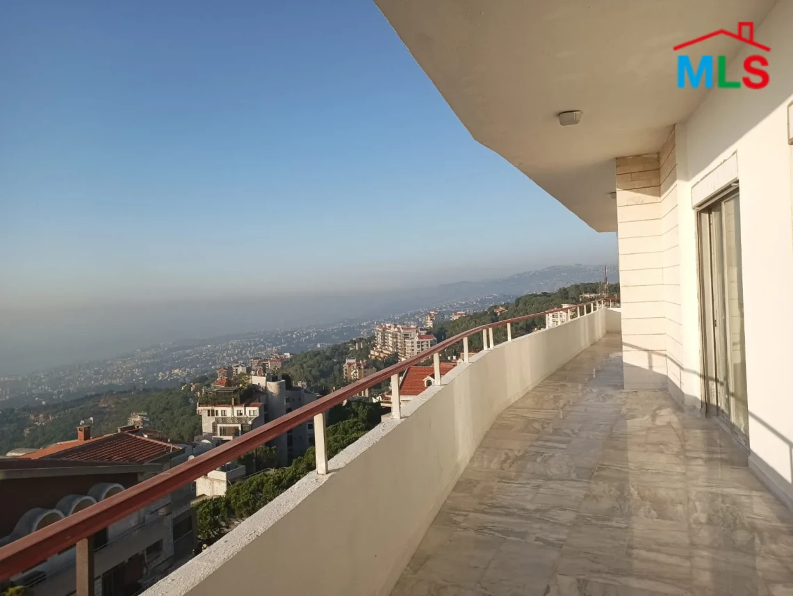 Ajaltoun 260m2 | Mountain View | Quiet Street | Generous Flat | TO/EH