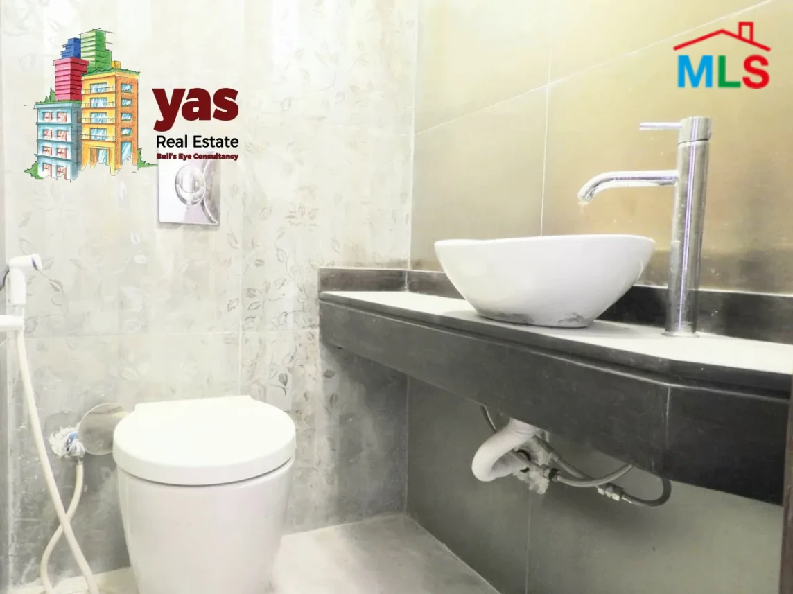 Mar Elias 200m2 | New Flat | High Floor | Private Street | RM