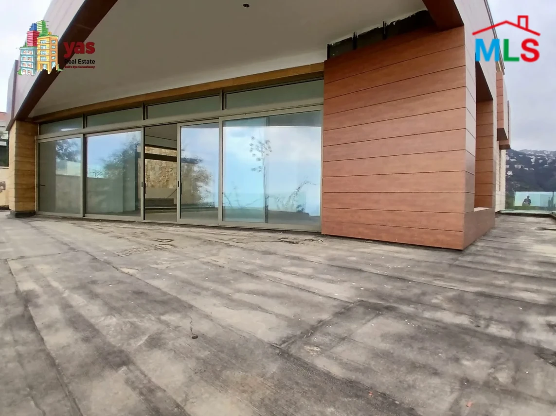 Fatqa 1240m2 | 835m2 Gard | Villa | Core & Shell | Panoramic view | IV