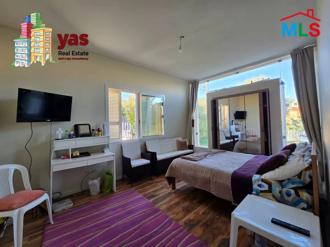Kleiaat 500m2 | 1100m2 Land | Furnished Villa | Prime Location | DA