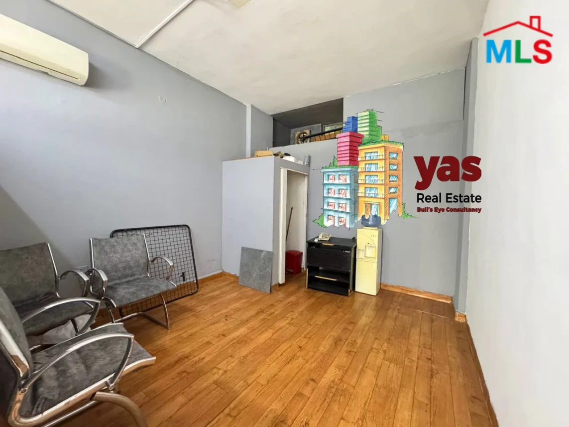 Adonis 40m2 | Shop | Well Maintained | Active Street | CHN