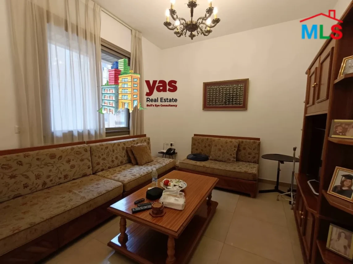 Ain El Mrayseh 110m2 | Excellent Condition | Dead-End Street | AA