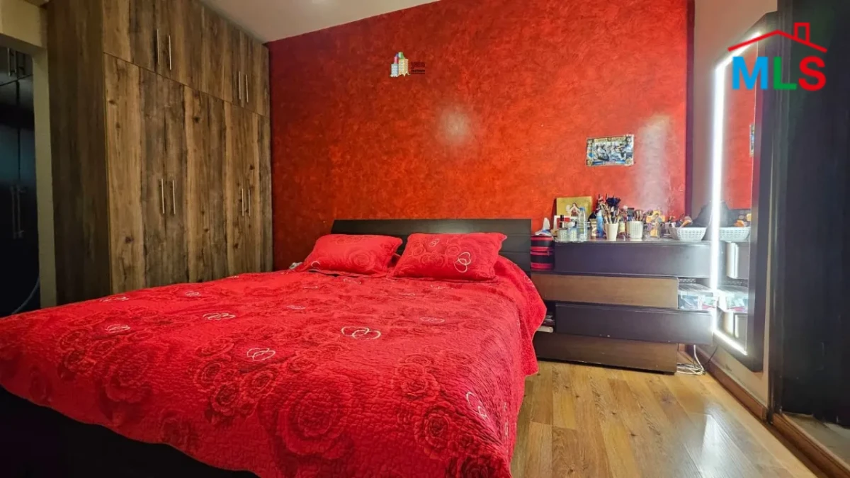 Ballouneh 145m2 | 85m2 Terrace | Decorated | Mint Condition | View |TO