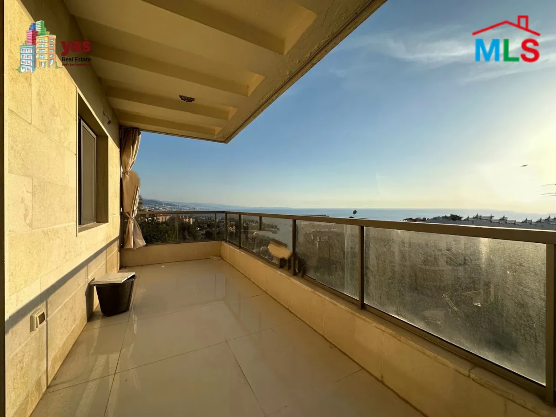 Amchit 245m2 | 100m2 Terrace | Furnished Duplex | View | Calm | OH