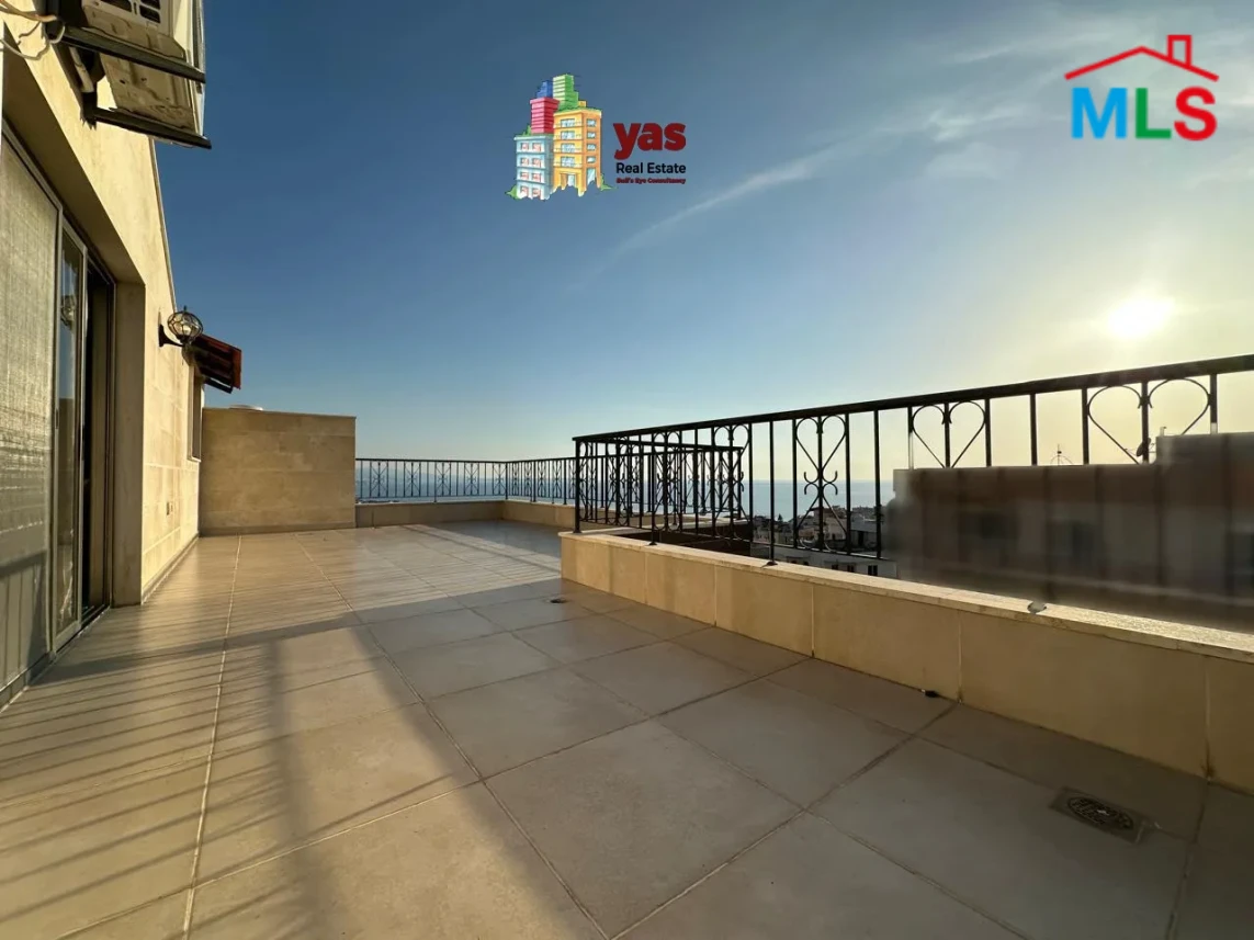 Amchit 245m2 | 100m2 Terrace | Furnished Duplex | View | Calm | OH
