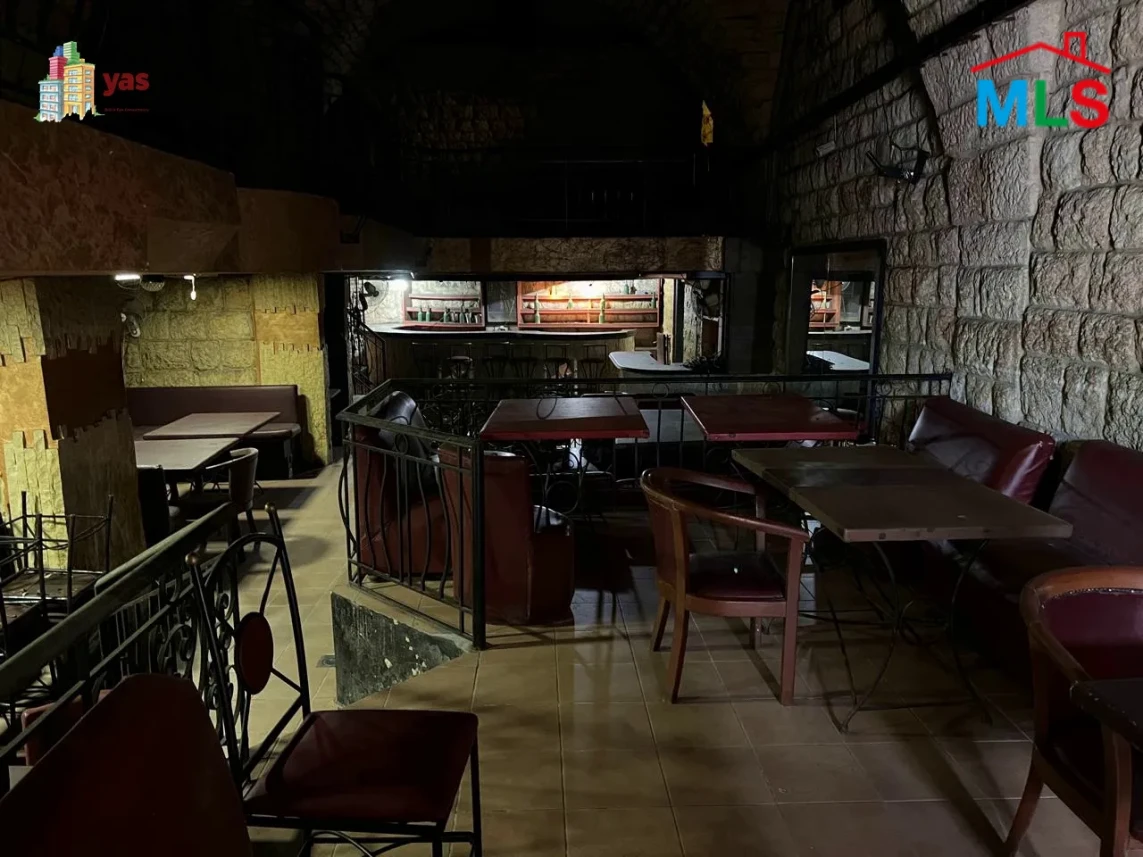 Maameltein 300m2 | NIghtclub | Active Street | Rental Investment | EH