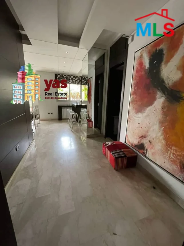 Achrafieh 132m2 | Furnished | Prime Location | Common Area | OH