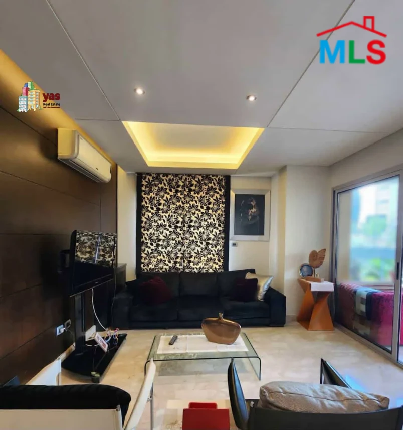 Achrafieh 132m2 | Furnished | Prime Location | Common Area | OH