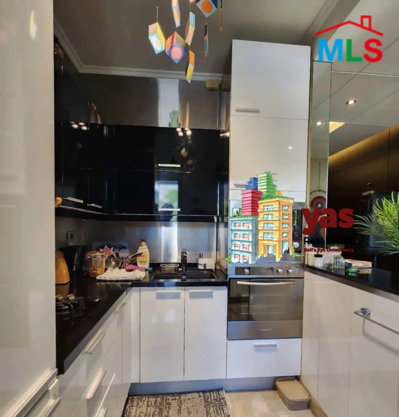Achrafieh 132m2 | Furnished | Prime Location | Common Area | OH