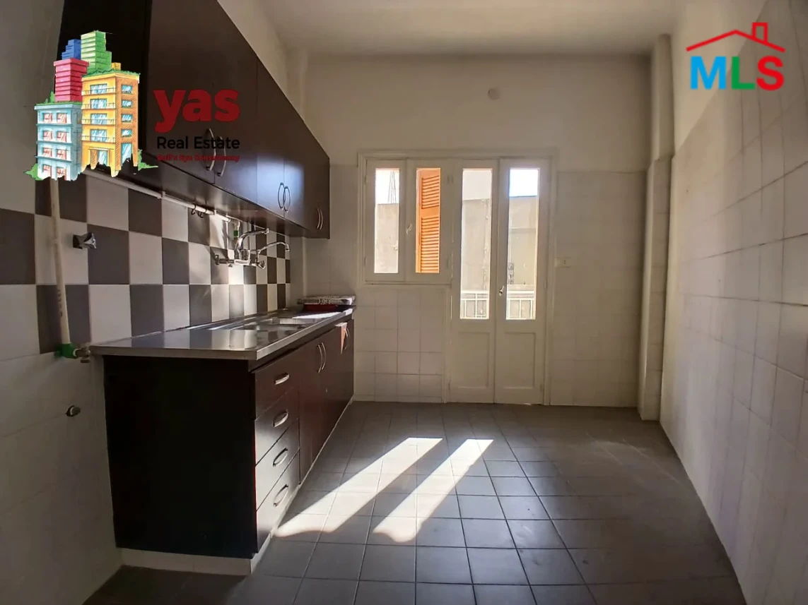 Achrafieh/Sioufi 145m2 | Well Maintained | Prime Location | PA