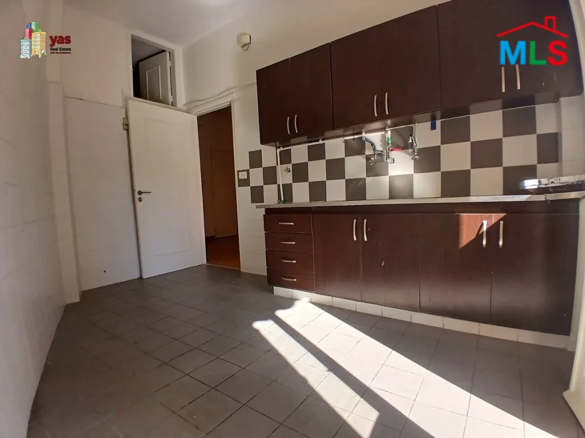 Achrafieh/Sioufi 145m2 | Well Maintained | Prime Location | PA