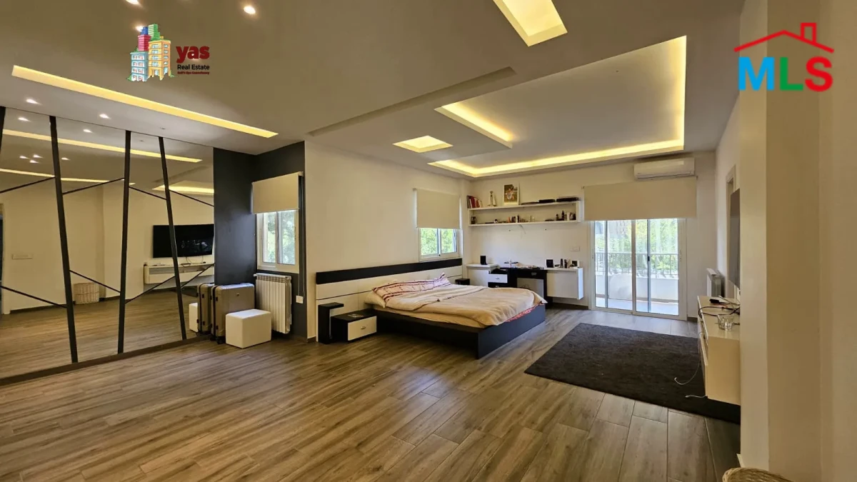 Ballouneh 300m2 | Furnished | Prime Location | High End | TO