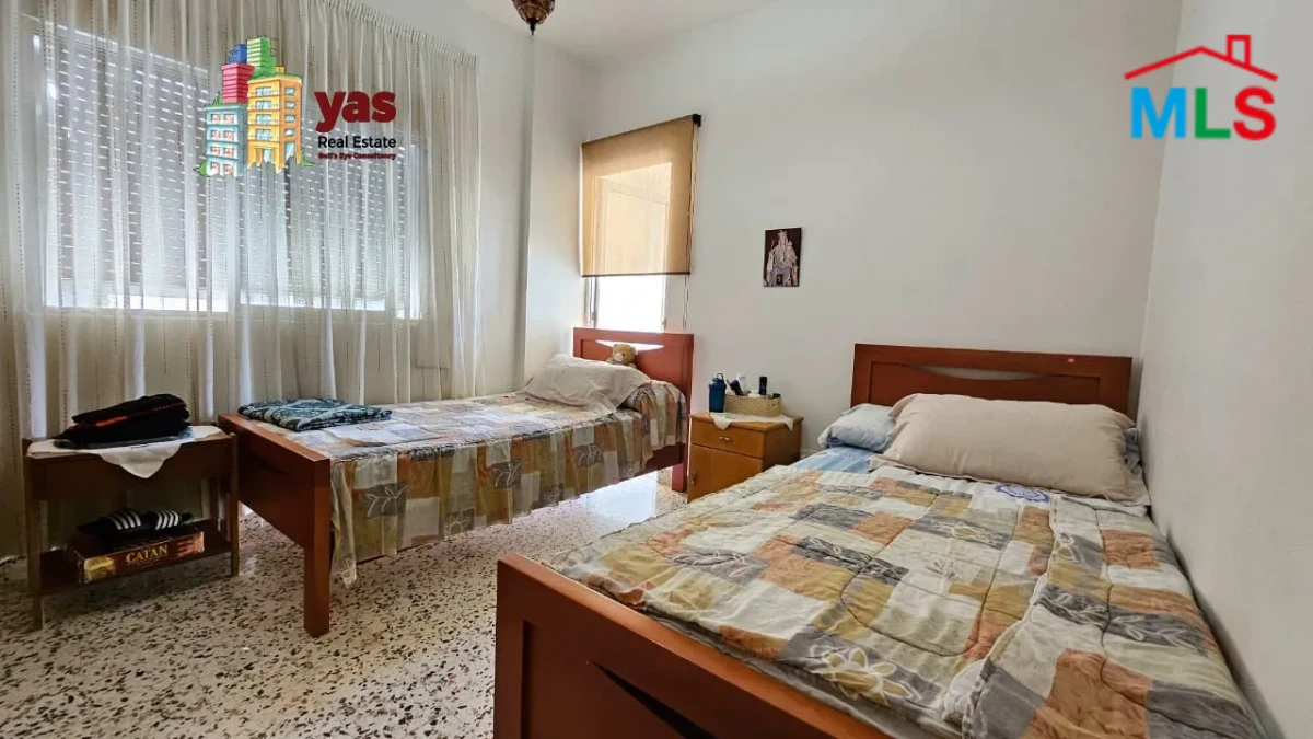 Ballouneh 135m2 | Mountain View | Flat | Quiet Street | Classic | TO