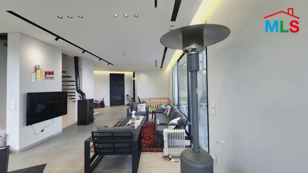 Beit Mery 650m2 | Villa | Prime Location |Luxury |Breathtaking View|PA