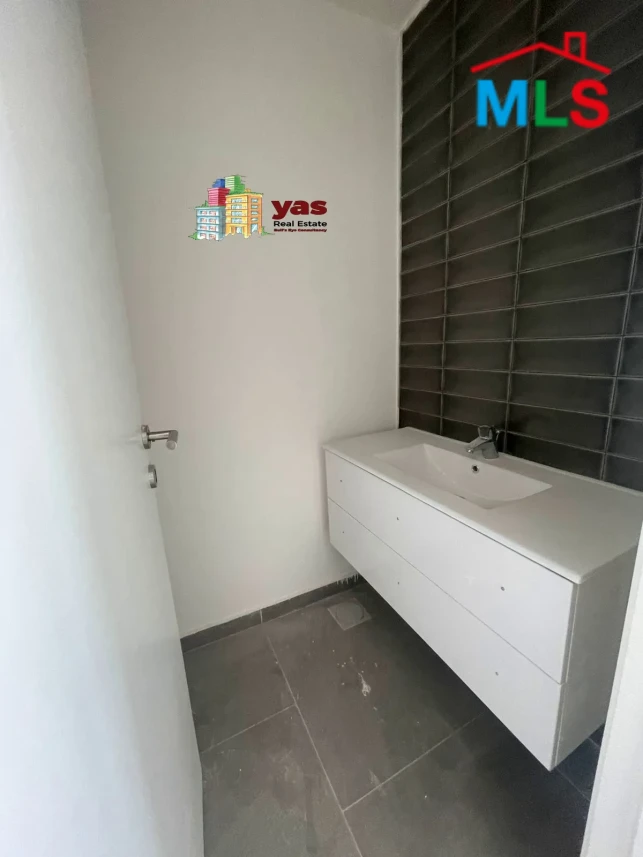 Achrafieh 85m2 | Brand New | Gated Community | Sea View| PA
