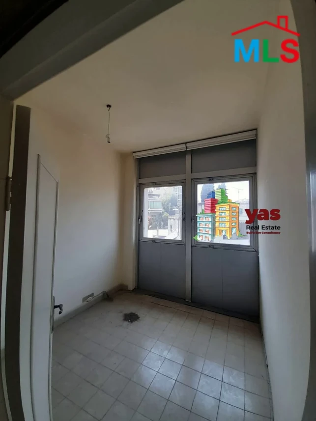 Hazmieh 55m2 | Office | Prime Location | Accessible | PA