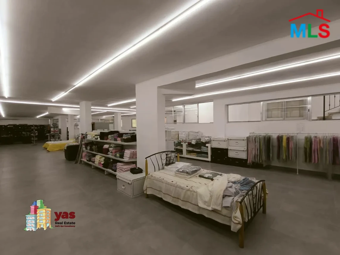 Hazmieh 1000m2 | Showroom | Wide | Accessible | Prime Location |AA/BA