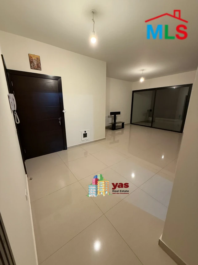 Bsalim 180m2 | Terrace | Well Lighted | Accessible | PA