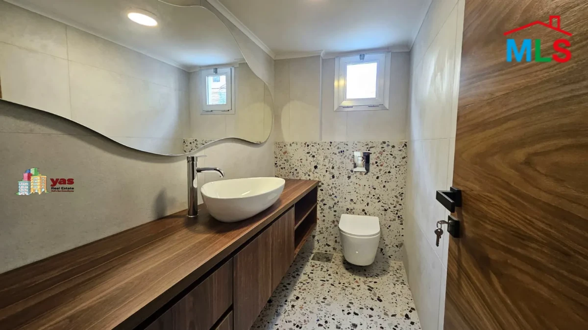 Ballouneh 240m2 | Renovated | Well Lighted | Open View | Catch | TO