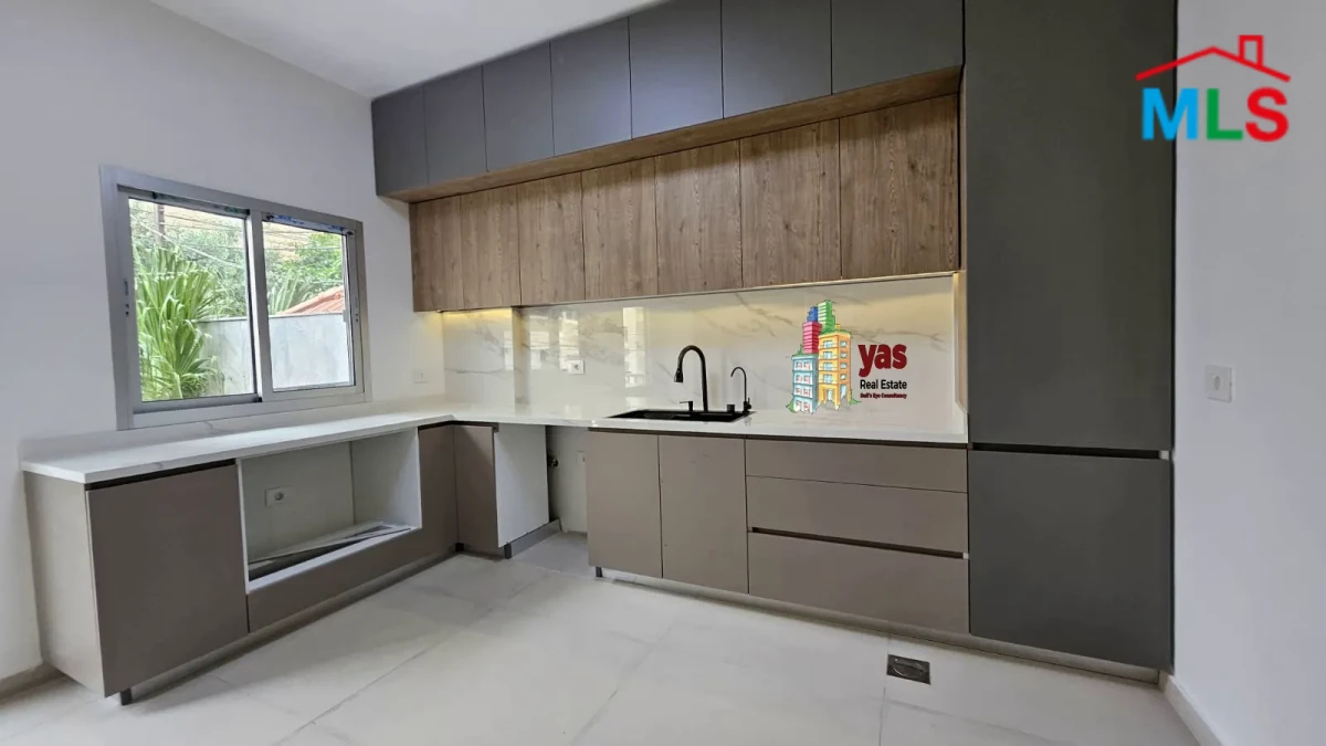 Ballouneh 240m2 | Renovated | Well Lighted | Open View | Catch | TO