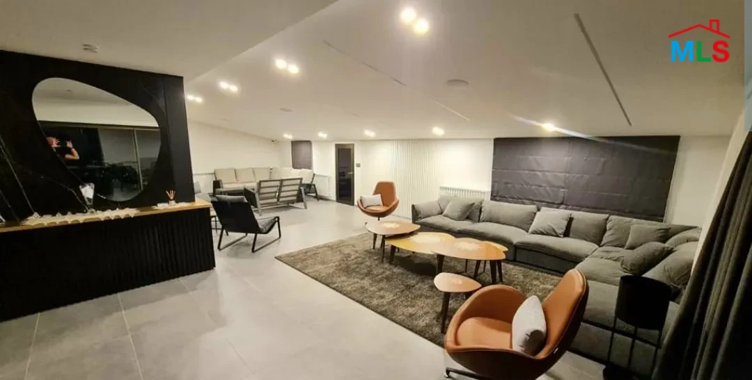 Ghadir 500m2 | 170m2 Terrace/Garden | Duplex | Furnished/Equipped |IV