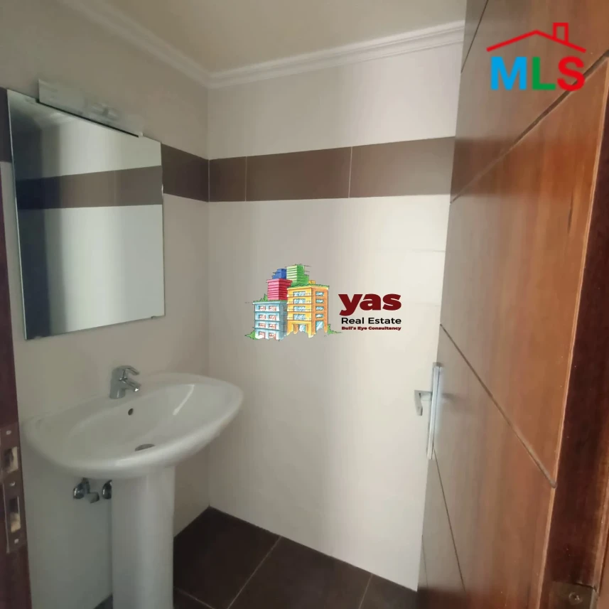Sin El Fil 220m2 | Prime Location | Mountain And City View | PA