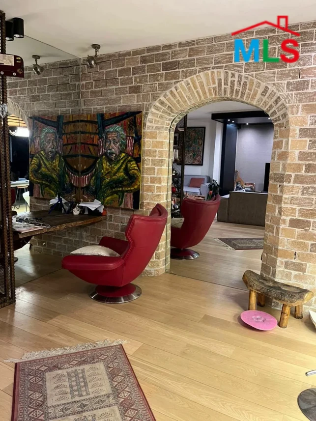 Achrafieh/Sioufi 165m2 | Gated Community | Decorated | PA