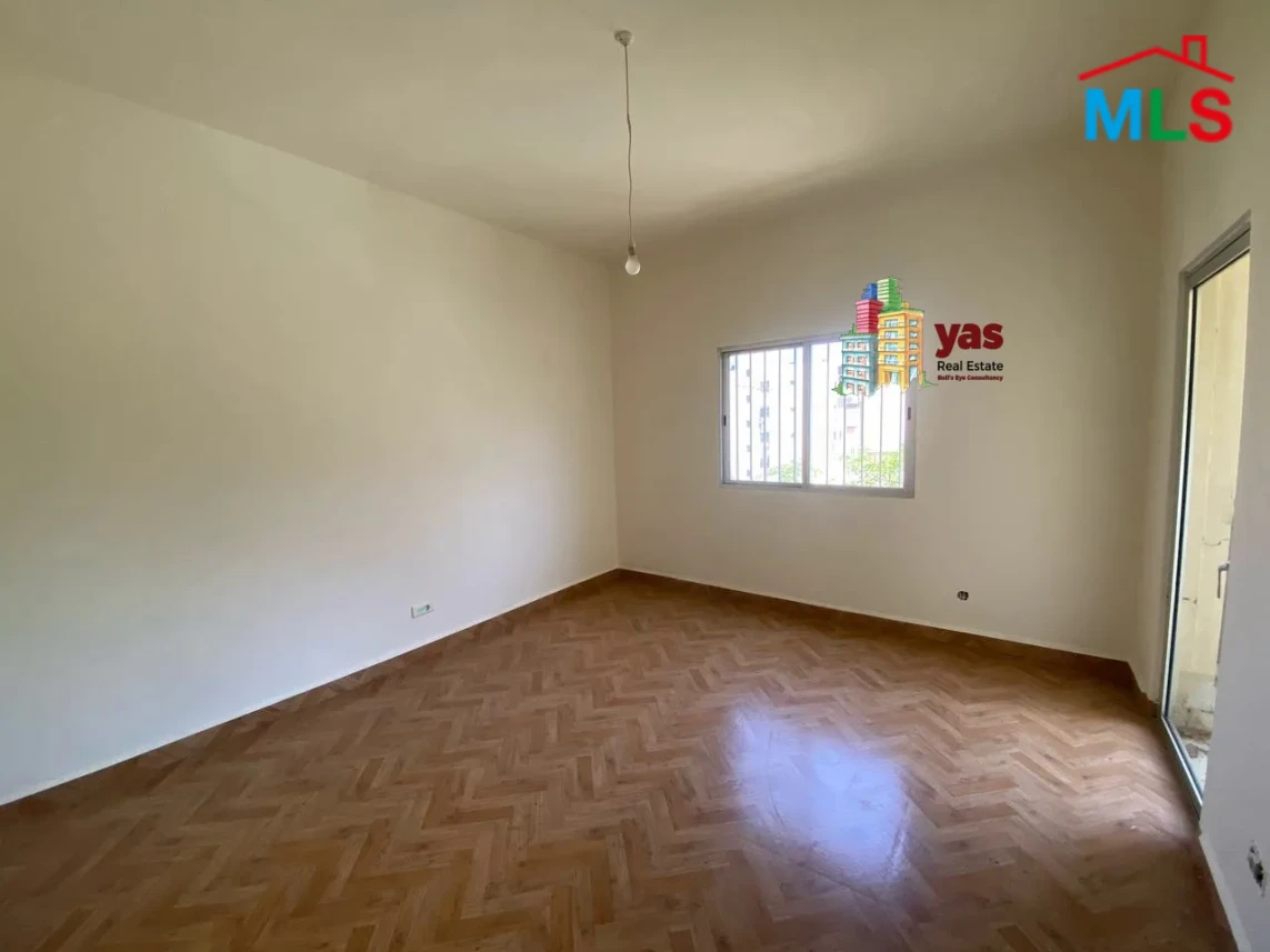 Adonis 300m2 | Well Maintained | Prime Location | Catch | PA