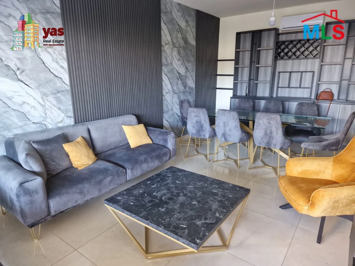 Blat 125m2 | 50m2 Terrace | Furnished | Dead End Street | ELO