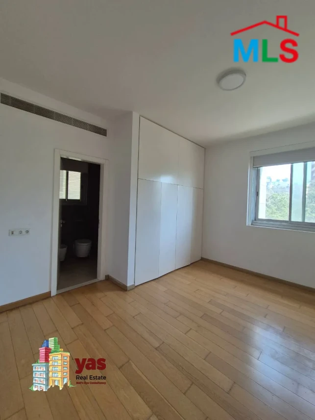 Ain El Mrayseh 475m2 | Luxury | Decorated | Prime Location |Sea View | PA