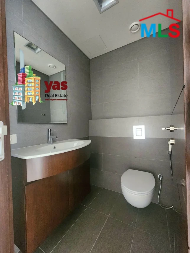 Achrafieh 220m2 | Classy Area | Flat | Prime Location | BA