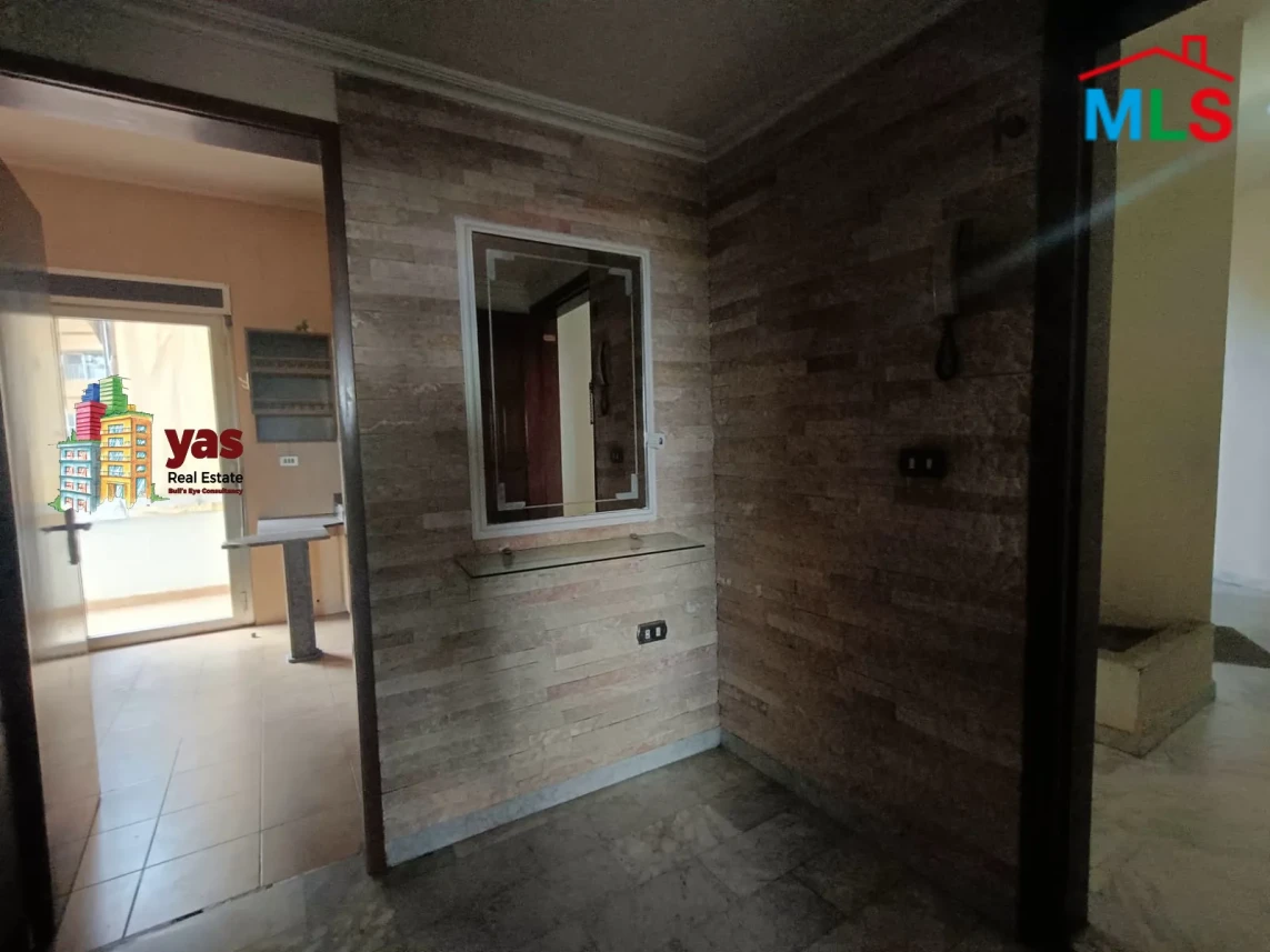 Fanar 180m2 | Mint Condition | Flat | Partly Furnished | Catch | AA