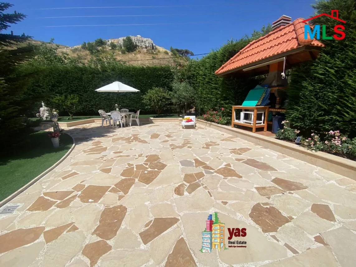 Wata El Joz 1000m2 | Villa | Designer’s Signature | Furnished