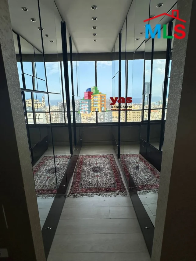 Downtown 420m2 | Penthouse | Luxury | Prime Location | Decorated | PA