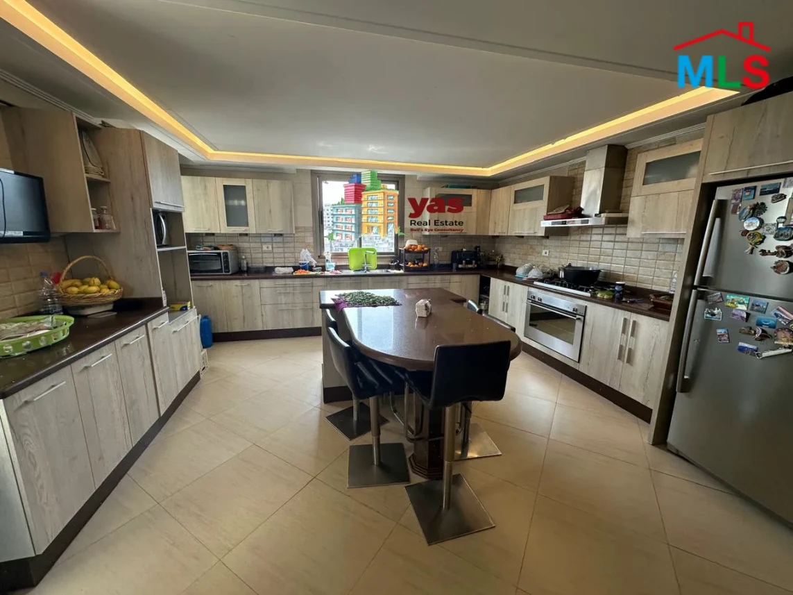 Downtown 420m2 | Penthouse | Luxury | Prime Location | Decorated | PA