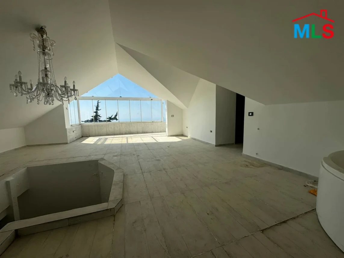 Sheileh 290m2 | Duplex | Terrace | New | Calm Area | TO