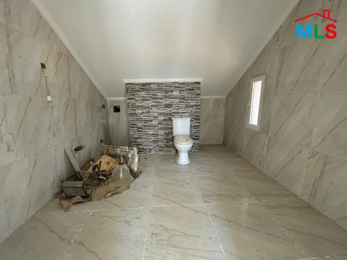 Sheileh 290m2 | Duplex | Terrace | New | Calm Area | TO