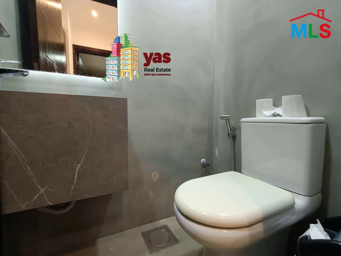 Achrafieh 165m2 | Partly Furnished | Prime Location | View | AA