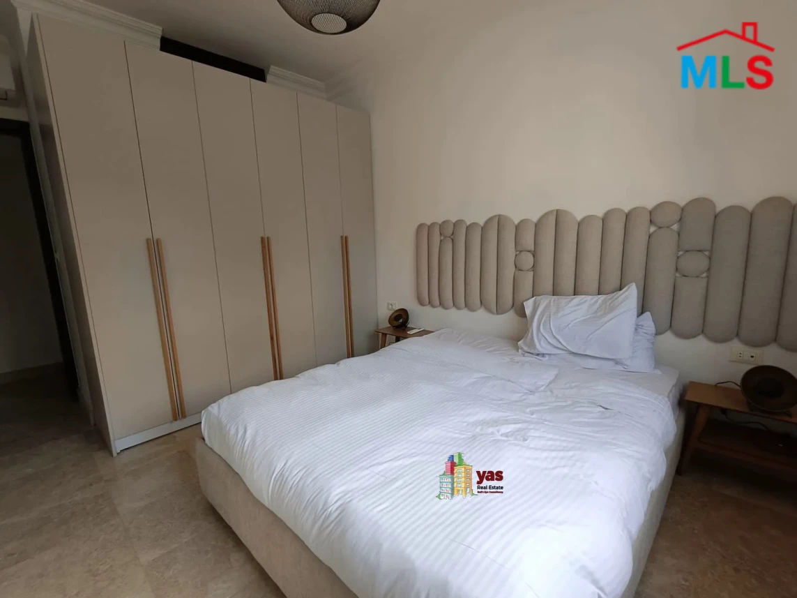 Achrafieh 165m2 | Partly Furnished | Prime Location | View | AA